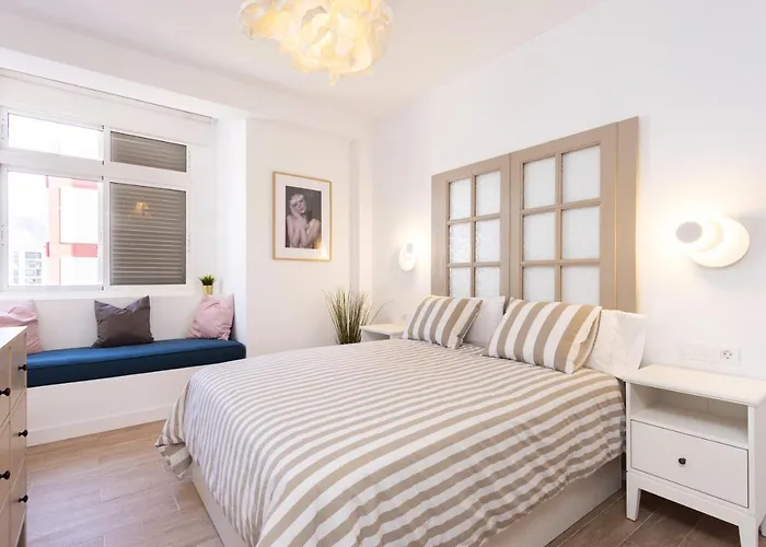 Home2Book Urban Chic Sebastian
